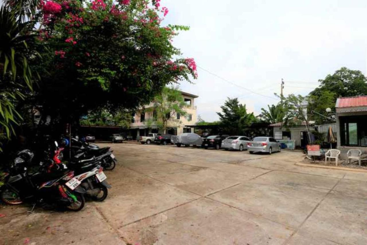Platinum Place Bangkok Buitenkant foto